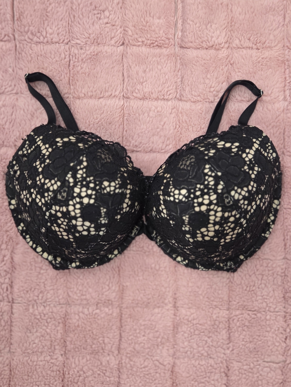 Victoria's Secret Very Sexy Black Lace Over Nude Push Up Bra 34DDD 34G Goth Chic